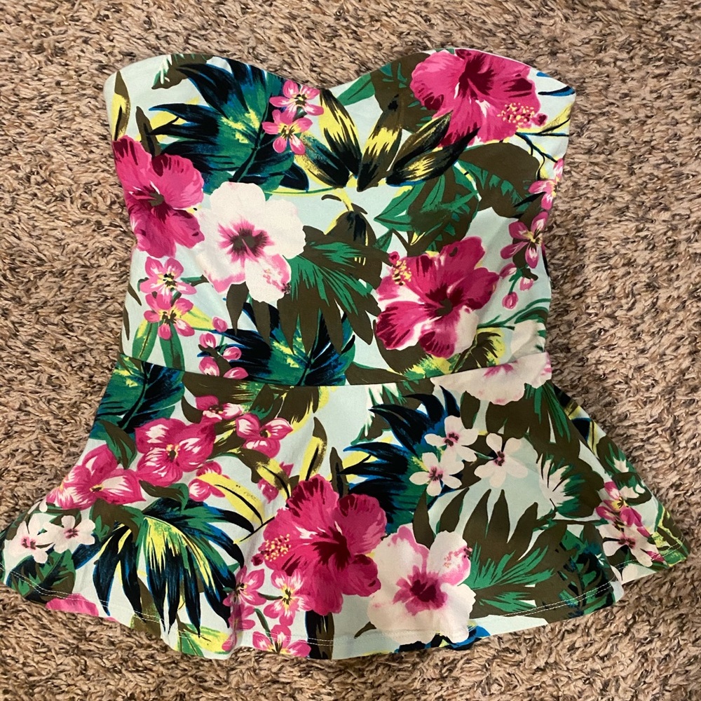 Tropical Flowered peplum strapless top